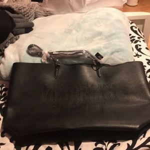 VS Tote